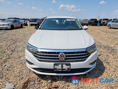 Piąte zdjęcie samochodu w środku: 2020 VOLKSWAGEN JETTA S VIN:3VWCB7BU6LM068091 - miniatura