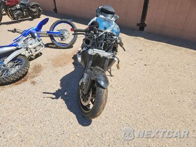 Drugie zdjęcie samochodu z przodu: 2015 SUZUKI GSX-R600 VIN:JS1GN7FA6F2100653 - miniatura