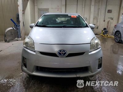 Piąte zdjęcie samochodu w środku: 2011 TOYOTA PRIUS THREE VIN:JTDKN3DU2B5306471 - miniatura
