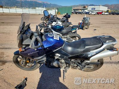 Trzecie zdjęcie samochodu z tyłu: 2005 SUZUKI DL1000 VIN:JS1VT53A652101144 - miniatura