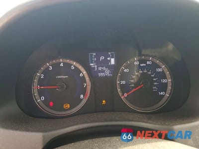 Zdjęcie 9 z 13 samochodu: 2017 HYUNDAI ACCENT SE VIN:KMHCT5AE2HU313031 - miniatura