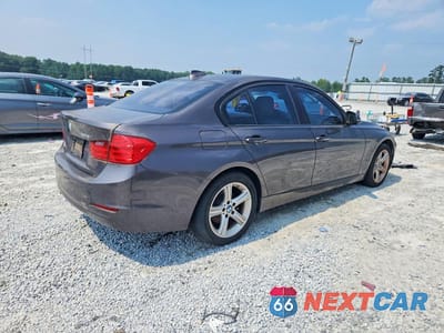 Trzecie zdjęcie samochodu z tyłu: 2014 BMW 328 I VIN:WBA3A5G55ENP33175 - miniatura