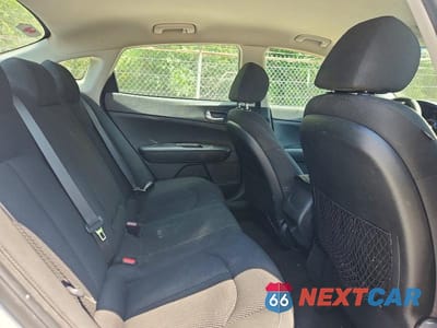 Zdjęcie 10 z 12 samochodu: 2019 KIA OPTIMA LX VIN:5XXGT4L3XKG296097 - miniatura