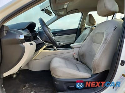 Zdjęcie 7 z 12 samochodu: 2020 NISSAN ALTIMA S VIN:1N4BL4BV7LC101819 - miniatura