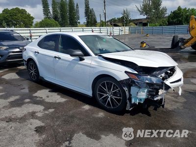 Czwarte zdjęcie samochodu z boku: 2023 TOYOTA CAMRY SE VIN:4T1G11AK3PU773707 - miniatura