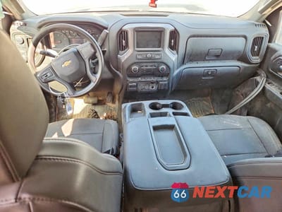 Zdjęcie 8 z 12 samochodu: 2023 CHEVROLET SILVERADO K3500 VIN:1GB4YSEY8PF210653 - miniatura