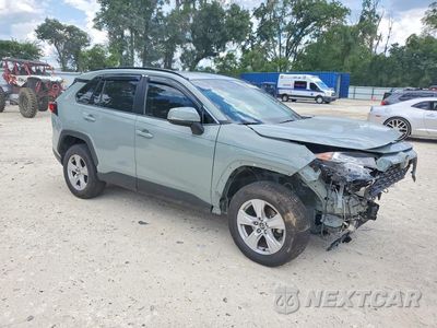 Czwarte zdjęcie samochodu z boku: 2020 TOYOTA RAV4 XLE VIN:2T3W1RFV0LW067924 - miniatura