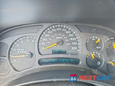 Zdjęcie 9 z 13 samochodu: 2004 GMC YUKON VIN:1GKEK13Z14R224657 - miniatura