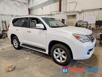 Czwarte zdjęcie samochodu z boku: 2011 LEXUS GX 460 VIN:JTJBM7FX5B5024176 - miniatura