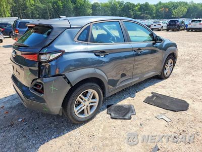 Trzecie zdjęcie samochodu z tyłu: 2018 HYUNDAI KONA SE VIN:KM8K12AA4JU140437 - miniatura