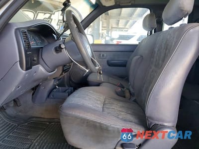 Zdjęcie 7 z 12 samochodu: 2000 TOYOTA TACOMA XTRACAB VIN:4TAVL52N1YZ641891 - miniatura
