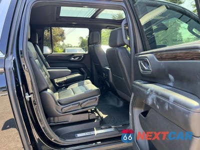 Zdjęcie 6 z 10 samochodu: 2022 CHEVROLET SUBURBAN K1500 LT VIN:1GNSKCKD3NR125511 - miniatura