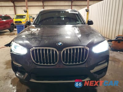 Piąte zdjęcie samochodu w środku: 2018 BMW X3 XDRIVE30I VIN:5UXTR9C56JLC81446 - miniatura