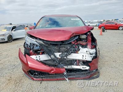 Piąte zdjęcie samochodu w środku: 2026 TOYOTA SIENNA XLE 8-PASSENGER VIN:5TDYRKEC2TS308960 - miniatura