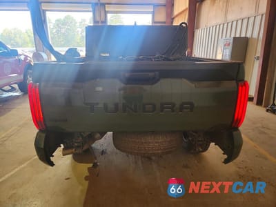 Zdjęcie 6 z 13 samochodu: 2022 TOYOTA TUNDRA SR5 VIN:5TFLA5DB9NX028588 - miniatura