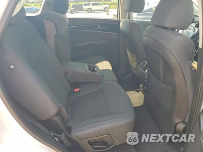 Zdjęcie 10 z 12 samochodu: 2019 KIA SORENTO LX VIN:5XYPGDA34KG438253 - miniatura