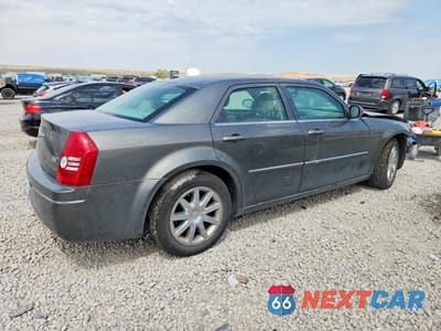 Trzecie zdjęcie samochodu z tyłu: 2009 CHRYSLER 300 TOURING VIN:2C3LA53V49H574712 - miniatura