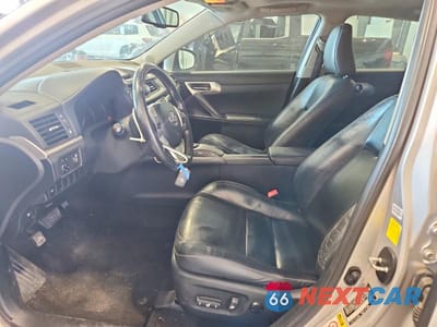 Zdjęcie 7 z 12 samochodu: 2011 LEXUS CT 200 VIN:JTHKD5BH8B2006602 - miniatura
