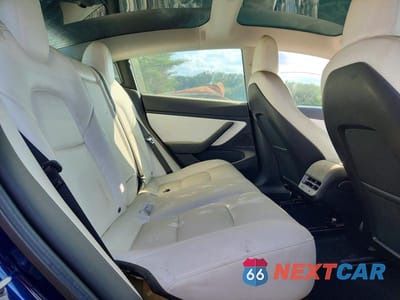 Zdjęcie 10 z 12 samochodu: 2019 TESLA MODEL 3 VIN:5YJ3E1EB8KF450918 - miniatura