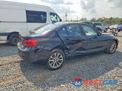 Trzecie zdjęcie samochodu z tyłu: 2016 BMW 320 XI VIN:WBA8E5G51GNU19293 - miniatura