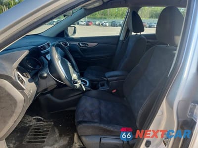 Zdjęcie 7 z 13 samochodu: 2015 NISSAN ROGUE S VIN:KNMAT2MV0FP581187 - miniatura