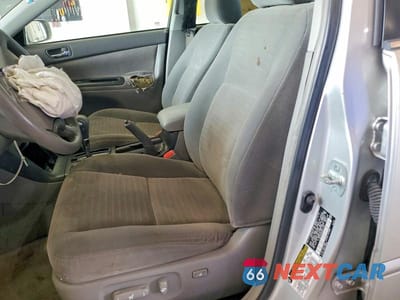 Zdjęcie 10 z 12 samochodu: 2006 TOYOTA CAMRY LE VIN:4T1BE32K66U647140 - miniatura