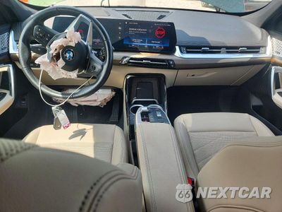 Zdjęcie 8 z 13 samochodu: 2023 BMW X1 XDRIVE28I VIN:WBX73EF04P5V96014 - miniatura