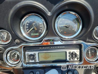 Zdjęcie 7 z 9 samochodu: 2008 HARLEY-DAVIDSON FLHTCUI 105TH ANNIVERSARY EDITION VIN:1HD1FC4488Y666729 - miniatura