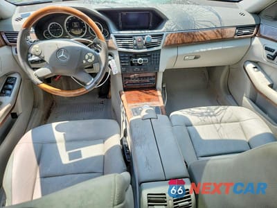 Zdjęcie 8 z 12 samochodu: 2012 MERCEDES-BENZ E 350 VIN:WDDHF5KB5CA534595 - miniatura
