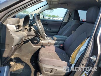 Zdjęcie 7 z 13 samochodu: 2022 TOYOTA HIGHLANDER VIN:5TDBZRBH7NS257912 - miniatura