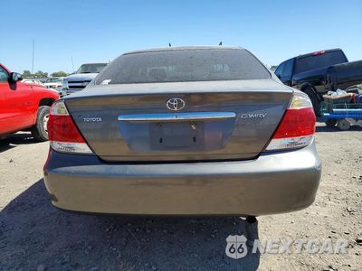 Zdjęcie 6 z 12 samochodu: 2005 TOYOTA CAMRY LE VIN:4T1BE32K65U502582 - miniatura