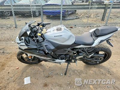 Trzecie zdjęcie samochodu z tyłu: 2025 KAWASAKI ZX400 S VIN:ML5ZXCS14SDA39404 - miniatura