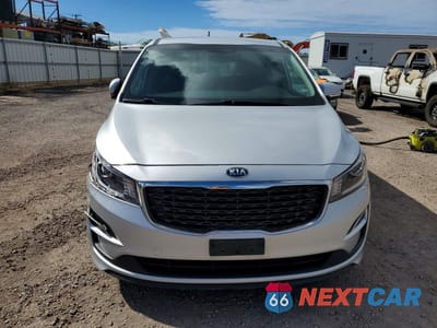 Piąte zdjęcie samochodu w środku: 2020 KIA SEDONA LX VIN:KNDMB5C11L6632200 - miniatura