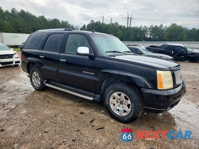 Czwarte zdjęcie samochodu z boku: 2004 CADILLAC ESCALADE LUXURY VIN:1GYEK63N34R211957 - miniatura