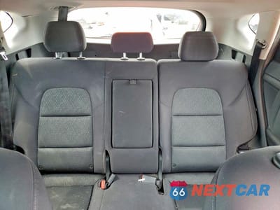 Zdjęcie 10 z 13 samochodu: 2018 HYUNDAI TUCSON VALUE VIN:KM8J3CA26JU804712 - miniatura