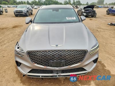 Piąte zdjęcie samochodu w środku: 2022 GENESIS GV70 2.5T STANDARD VIN:KMUMADTB8NU070684 - miniatura