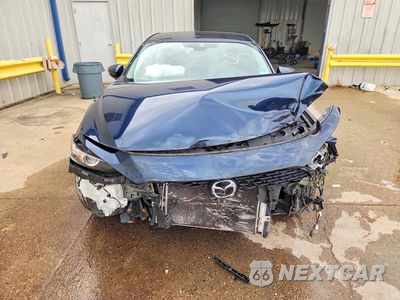 Piąte zdjęcie samochodu w środku: 2020 MAZDA 3 VIN:3MZBPABL7LM136738 - miniatura