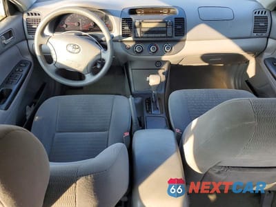Zdjęcie 8 z 12 samochodu: 2005 TOYOTA CAMRY LE VIN:4T1BE32K25U538754 - miniatura