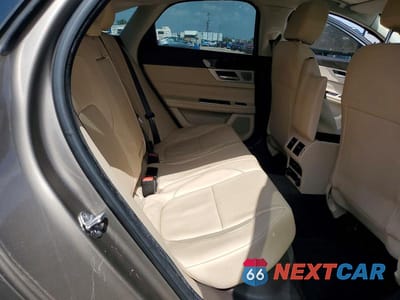Zdjęcie 10 z 12 samochodu: 2017 JAGUAR XF PREMIUM VIN:SAJBD4BV0HCY32964 - miniatura