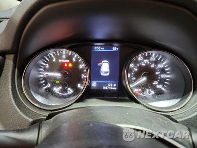 Zdjęcie 9 z 13 samochodu: 2018 NISSAN ROGUE SL VIN:5N1AT2MVXJC800930 - miniatura