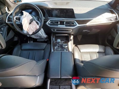 Zdjęcie 8 z 13 samochodu: 2021 BMW X7 M50I VIN:5UXCX6C00M9E39158 - miniatura