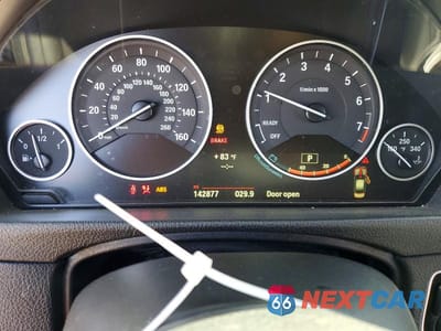 Zdjęcie 9 z 12 samochodu: 2014 BMW 328 I VIN:WBA3A5G56ENP27160 - miniatura