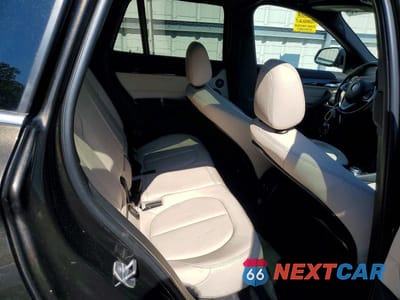Zdjęcie 11 z 13 samochodu: 2016 BMW X1 XDRIVE28I VIN:WBXHT3C38G5E51262 - miniatura