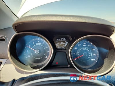 Zdjęcie 9 z 12 samochodu: 2016 HYUNDAI ELANTRA SE VIN:5NPDH4AE3GH765471 - miniatura