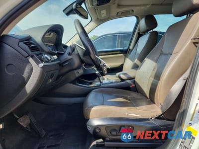 Zdjęcie 7 z 12 samochodu: 2012 BMW X3 XDRIVE28I VIN:5UXWX5C54CL728142 - miniatura