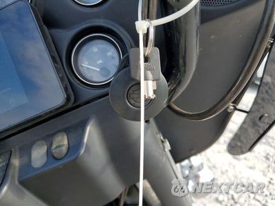 Zdjęcie 8 z 9 samochodu: 2005 HARLEY-DAVIDSON FLHTCI VIN:1HD1FFW175Y682968 - miniatura