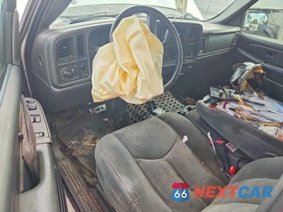 Zdjęcie 8 z 12 samochodu: 2004 CHEVROLET SILVERADO C1500 VIN:2GCEC19V841107664 - miniatura