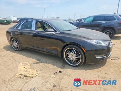 Czwarte zdjęcie samochodu z boku: 2013 LINCOLN MKZ VIN:3LN6L2JK1DR814513 - miniatura