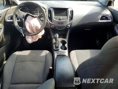 Zdjęcie 8 z 13 samochodu: 2019 CHEVROLET CRUZE LT VIN:1G1BE5SM2K7146698 - miniatura