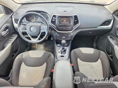Zdjęcie 8 z 12 samochodu: 2014 JEEP CHEROKEE LATITUDE VIN:1C4PJMCS7EW269908 - miniatura